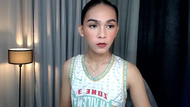 Snapshot of pearlmoore chatting on May 2026 03:30:01 PM pearlmoore online show from May 2026 03:30:01 PM