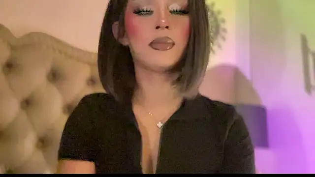 solana imani online show from April 2026 01:41:02 PM