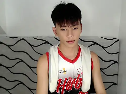 Snapshot of ynotyu chatting on July 2026 04:42:02 PM ynotyu online show from July 2026 04:42:02 PM