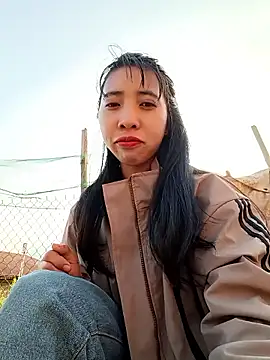 emaame68 online show from December 2025 01:13:01 AM