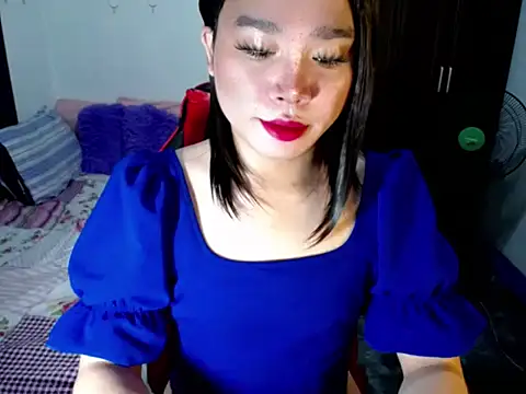 Snapshot of Urassiansweetcummer chatting on September 2025 01:52:01 AM Urassiansweetcummer online show from September 2025 01:52:01 AM