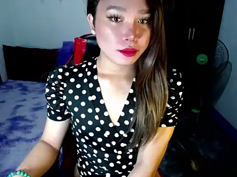 Snapshot of Urassiansweetcummer chatting on November 2025 02:13:02 AM Urassiansweetcummer online show from November 2025 02:13:02 AM