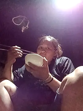 Phiphi135 online show from April 2026 12:39:02 PM