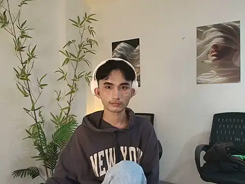 Snapshot of twink_pinoy chatting on June 2026 09:03:02 AM twink pinoy online show from June 2026 09:03:02 AM