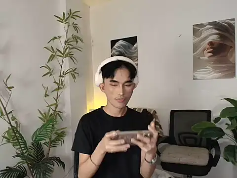 Snapshot of twink_pinoy chatting on June 2026 11:54:01 PM twink pinoy online show from June 2026 11:54:01 PM