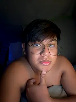 red libraxxx online show from October 2025 07:03:02 PM