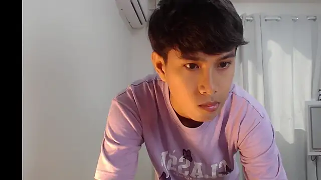 Snapshot of shokolet_2001 chatting on December 2025 04:11:02 AM shokolet 2001 online show from December 2025 04:11:02 AM