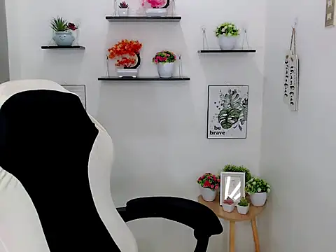 liane mei online show from March 2026 11:42:02 PM