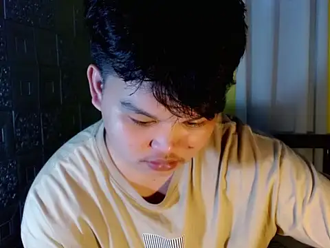 Reynelcock online show from November 2025 11:08:02 AM