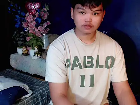 Reynelcock online show from March 2026 03:24:02 AM