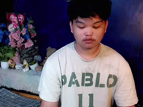 Reynelcock online show from April 2026 01:15:02 PM