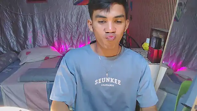 urhot chany online show from November 2025 04:51:01 PM