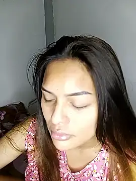 Wena Larson88 online show from November 2025 06:09:02 PM