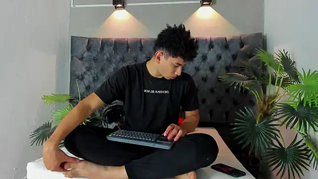 ALAN REDINGER online show from November 2025 01:54:02 PM