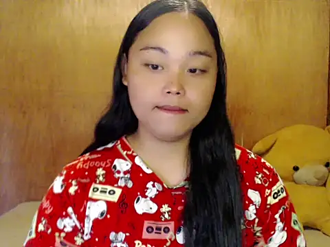 Snapshot of _Lylia chatting on October 2025 08:48:01 AM  Lylia online show from October 2025 08:48:01 AM