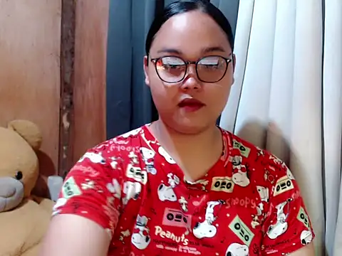  Lylia online show from February 2026 10:24:01 PM