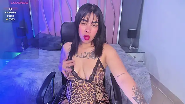 Dantzel  online show from November 2025 12:30:01 PM