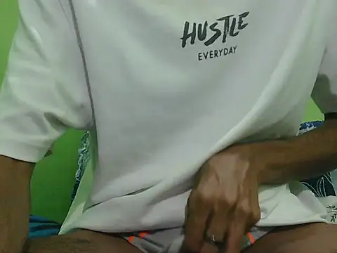 rockyy23boy online show from December 2025 02:44:02 PM