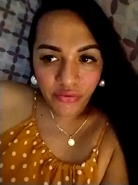 enoria1992 online show from October 2025 03:27:01 AM