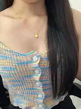 JennyQueen18 online show from April 2026 07:35:01 AM