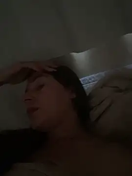 Isabelaa  online show from February 2026 06:22:02 PM