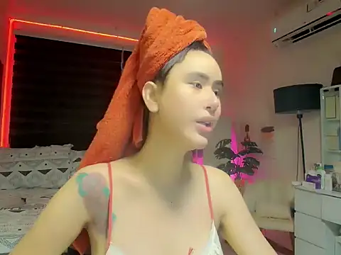 XhotcockcumXts online show from June 2026 01:33:01 AM