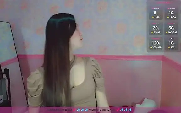 Snapshot of anne_smithe chatting on May 2026 02:40:01 AM anne smithe online show from May 2026 02:40:01 AM