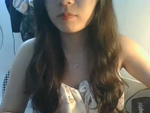 Linzly online show from September 2025 03:45:01 PM