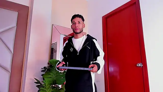 Thiagoferreti online show from March 2026 03:34:01 AM