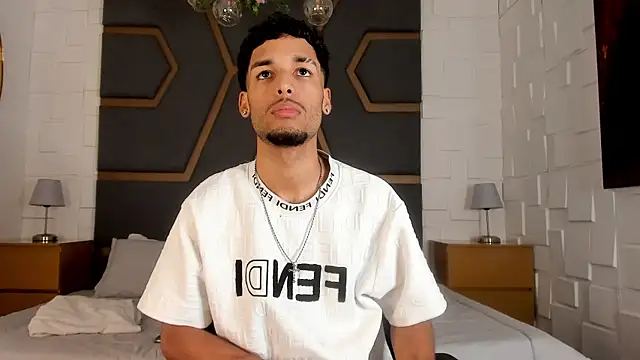 Thiagoferreti online show from April 2026 03:11:01 AM