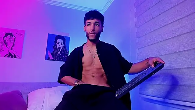 Snapshot of Thiagoferreti chatting on July 2026 03:05:02 AM Thiagoferreti online show from July 2026 03:05:02 AM