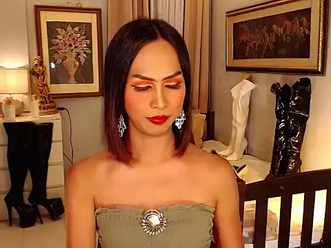 Nathalieheartt online show from September 2025 11:27:02 PM