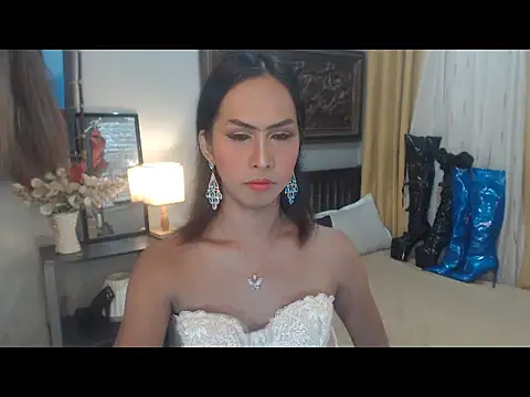 Nathalieheartt online show from November 2025 02:12:02 AM