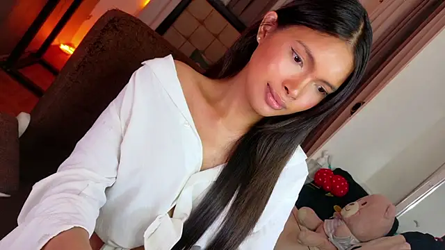 Snapshot of amour_prinsesa chatting on November 2025 08:10:01 PM amour prinsesa online show from November 2025 08:10:01 PM