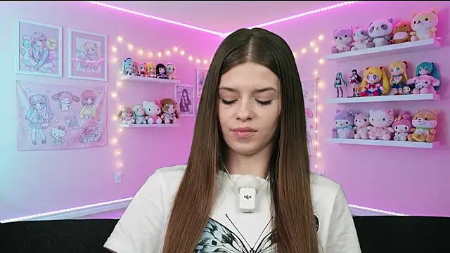 Snapshot of sukie_spooky chatting on April 2026 12:38:01 PM sukie spooky online show from April 2026 12:38:01 PM