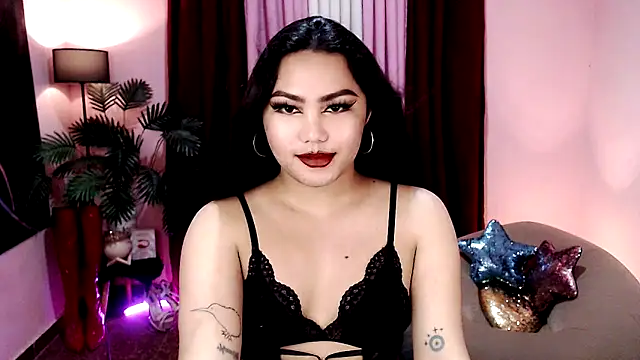 Unique Maya online show from November 2025 09:21:01 AM