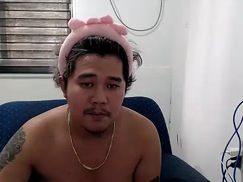 Snapshot of tastylicious_John19 chatting on November 2025 02:10:02 AM tastylicious John19 online show from November 2025 02:10:02 AM