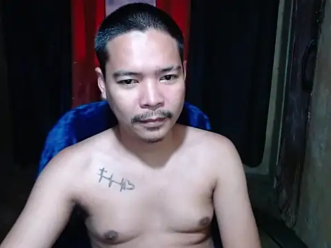 MANIACasianX online show from April 2026 06:01:01 PM