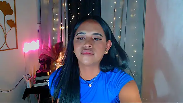 Lorainnelustts online show from February 2026 04:37:02 PM