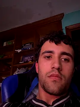 aavrdvh33 online show from December 2025 06:38:01 PM