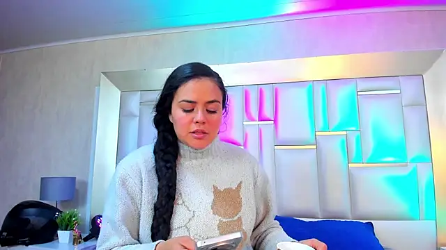 Snapshot of ArielleWilde chatting on January 2026 03:20:01 AM ArielleWilde online show from January 2026 03:20:01 AM
