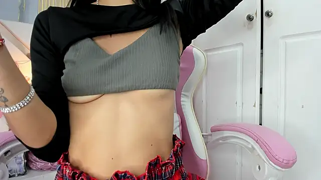 Snapshot of Mhia_Sweet_ chatting on September 2025 02:00:02 PM Mhia Sweet  online show from September 2025 02:00:02 PM