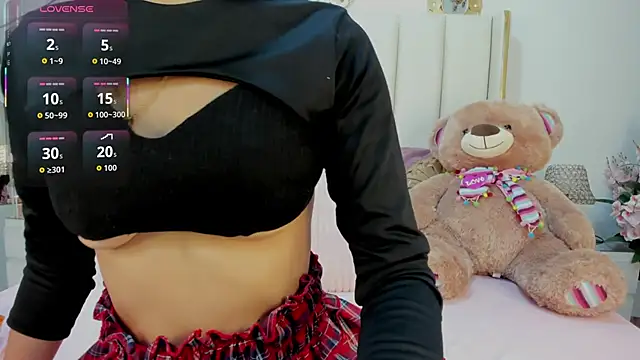 Snapshot of Mhia_Sweet_ chatting on October 2025 08:21:02 PM Mhia Sweet  online show from October 2025 08:21:02 PM