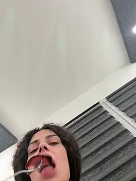 sweetchery999999 online show from December 2025 07:43:01 PM