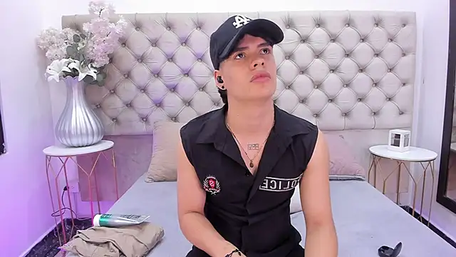 BenitoSaenz online show from November 2025 11:53:02 AM