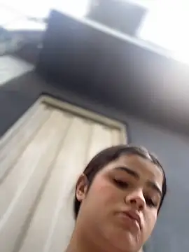 Kaily Sweet16 online show from October 2025 05:33:02 PM