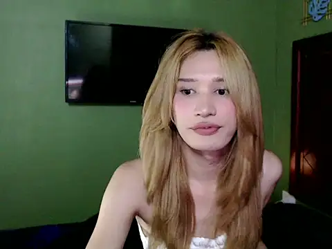 Snapshot of SerenaCortesi chatting on September 2025 05:07:02 PM SerenaCortesi online show from September 2025 05:07:02 PM