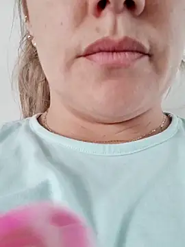 cameron 06 online show from November 2025 05:24:01 PM