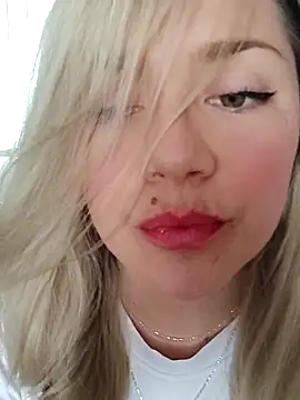 cameron 06 online show from November 2025 06:10:02 PM