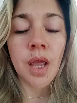 cameron 06 online show from November 2025 04:54:01 PM